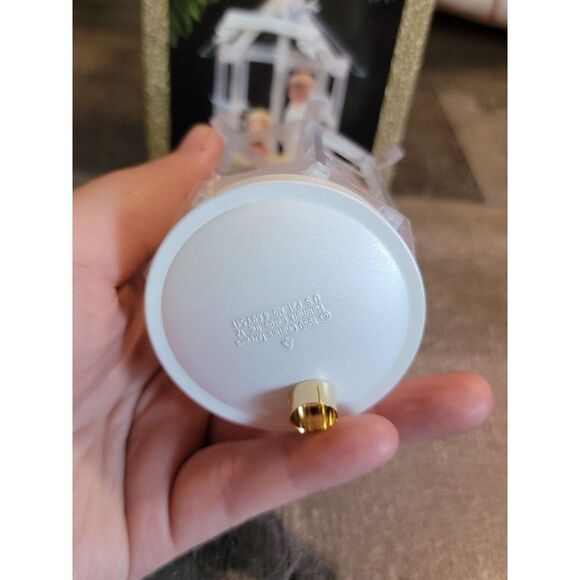 Hallmark 1990 Christmas classic the littlest angel ornament Xmas Decor Magic - Picture 4 of 6